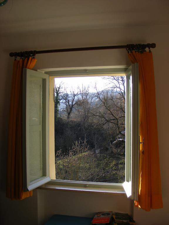 Bed & Breakfast La Gaggiaspina Nocera Umbra Zimmer foto